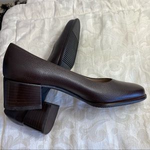 Salvatore Ferragamo Brown Leather Pumps